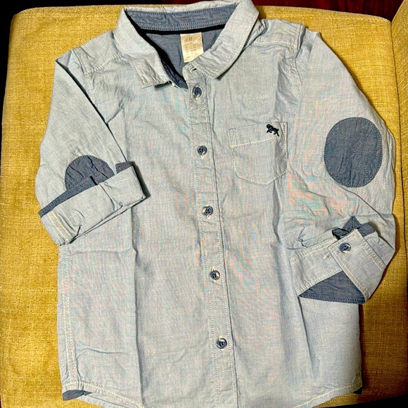 H&M blue button down - Picture 2 of 4